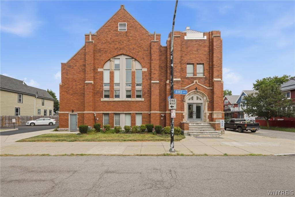 MLS #B1694959 image #0