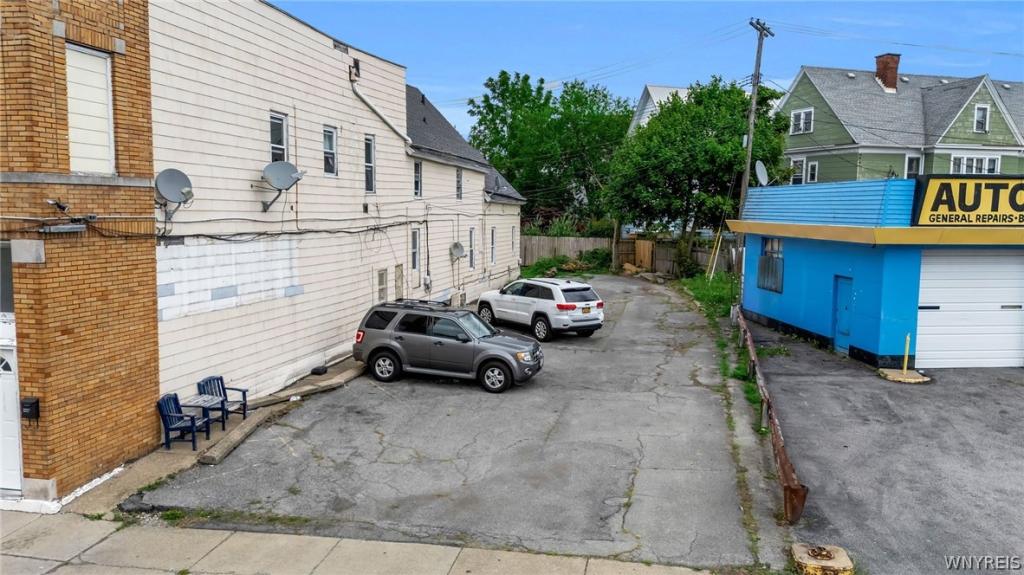 MLS #B1709250 image #0