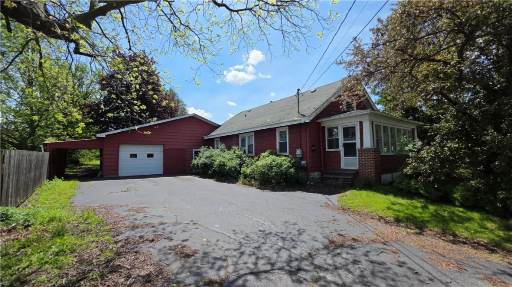 3 bedroom home for sale in Victor, NY