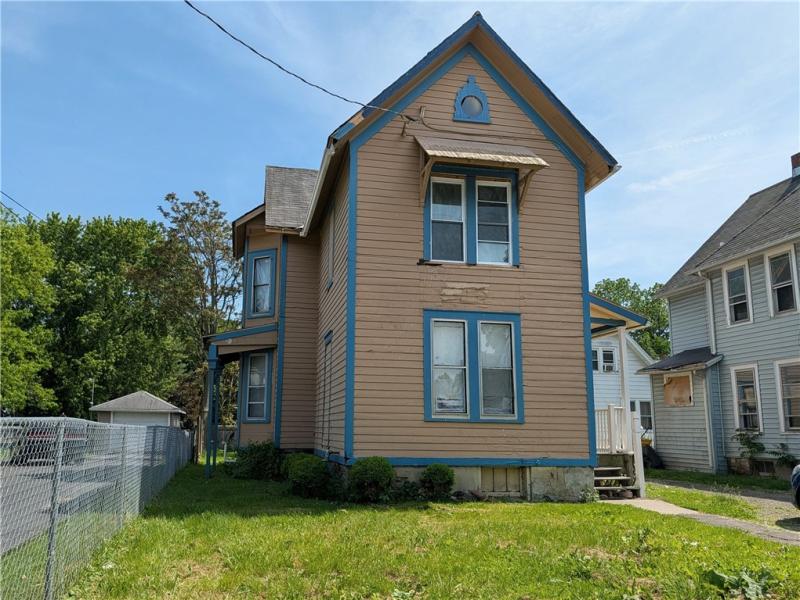 MLS #R1688300 image #0