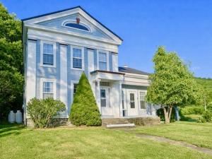 MLS #R1692082 image #0