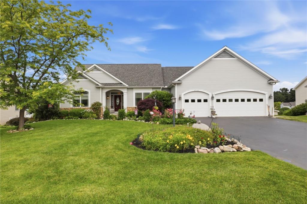 MLS #R1693696 image #0