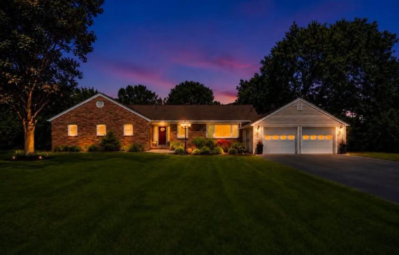 MLS #R1698342 image #0