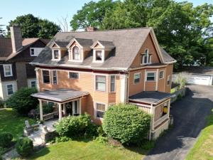 MLS #R1701915 image #0