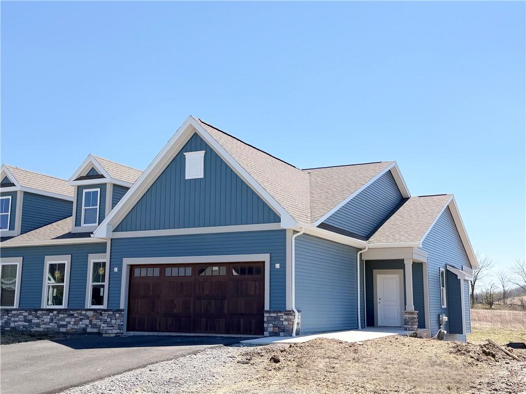 MLS #R1705063 image #0