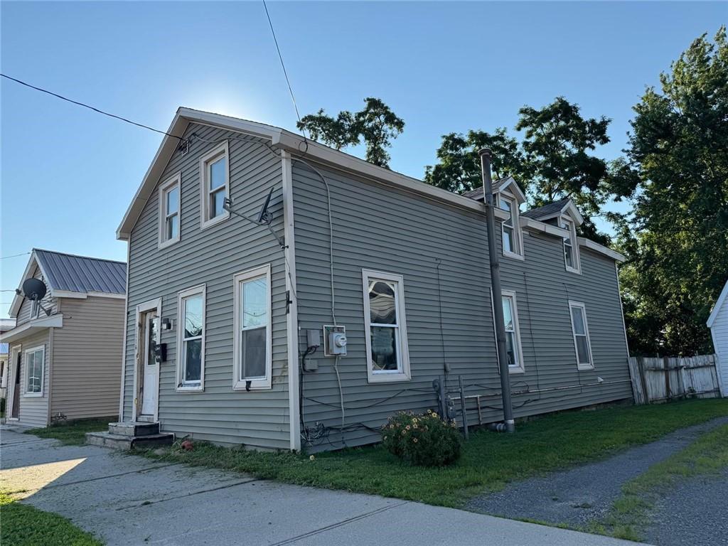 MLS #R1705526 image #0
