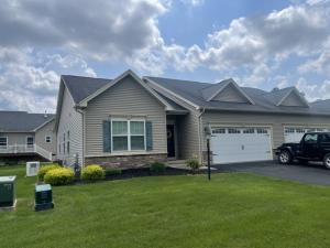 MLS #R1707006 image #0