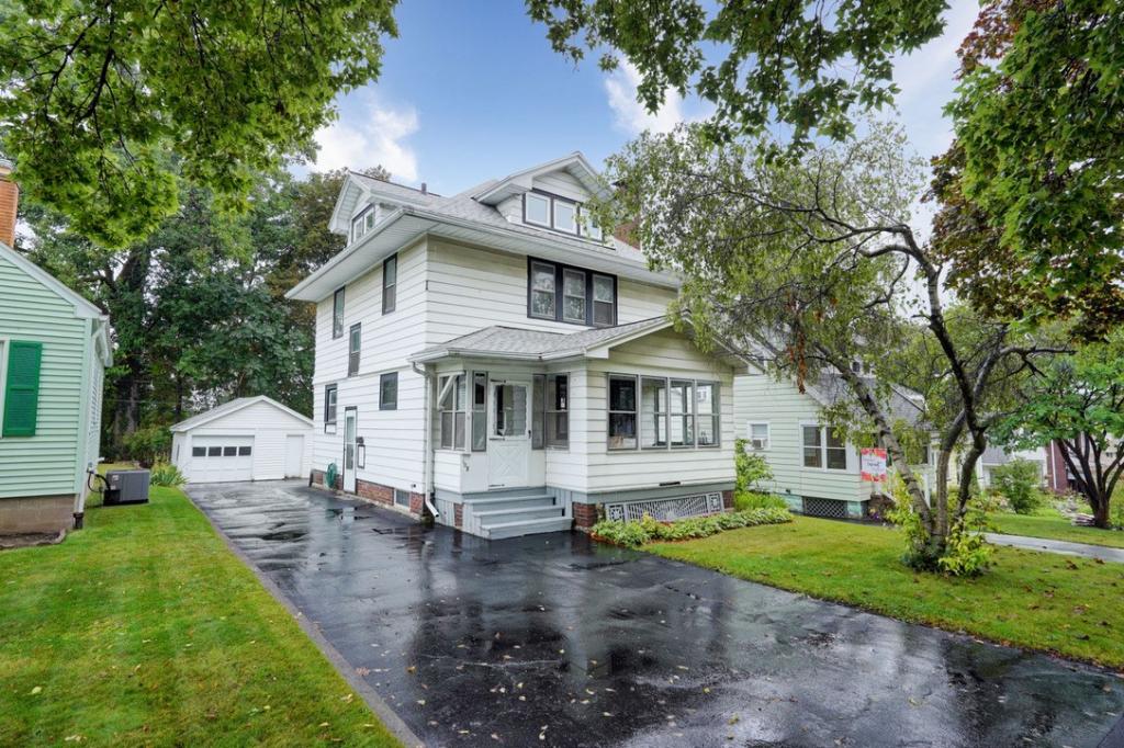 MLS #R1709095 image #0