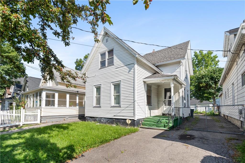 MLS #R1709627 image #0