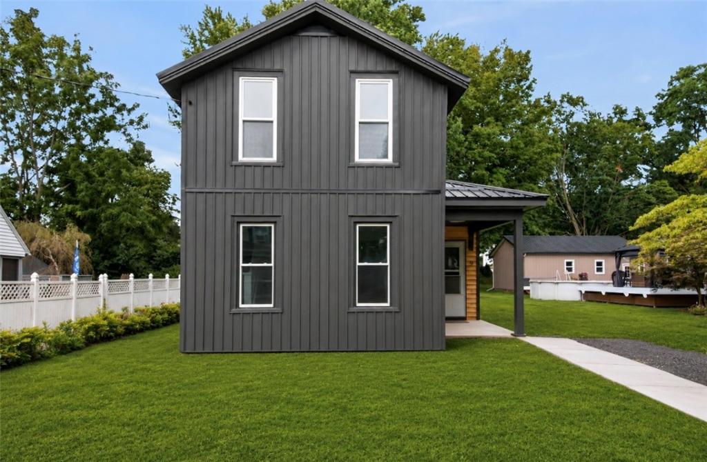 MLS #R1709792 image #0