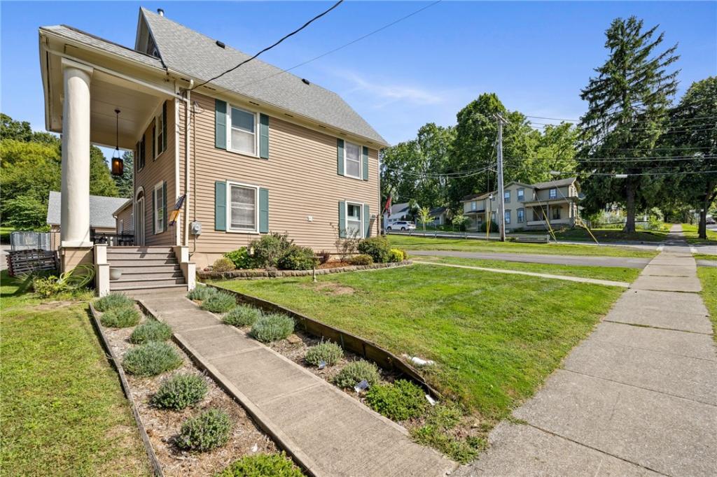 MLS #R1710077 image #0