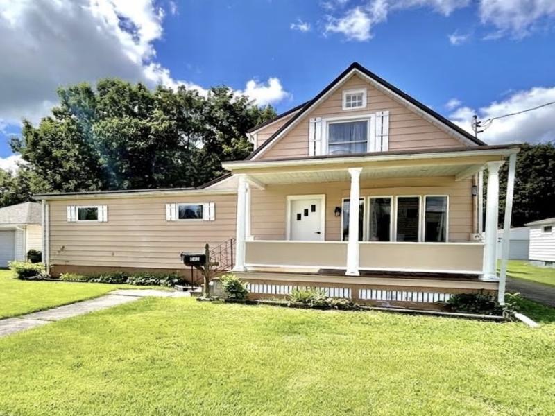 MLS #R1711582 image #0