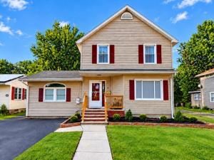 MLS #R1712320 image #0