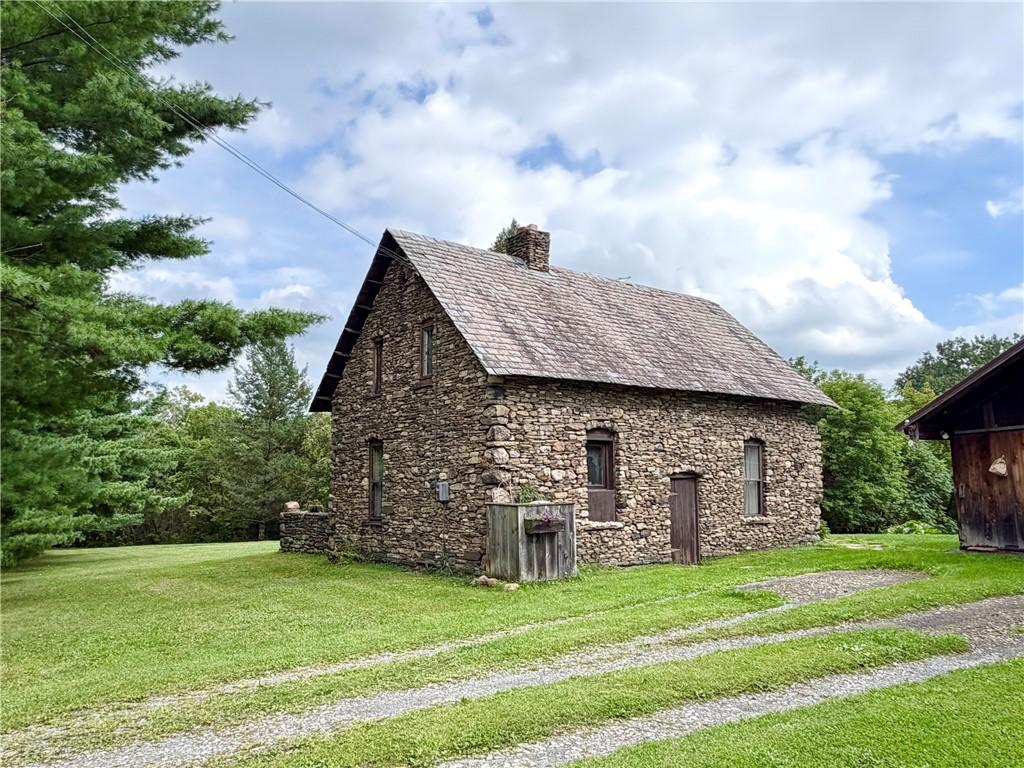 MLS #R1712689 image #0