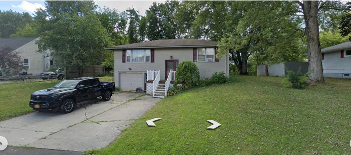 MLS #R1712767 image #0