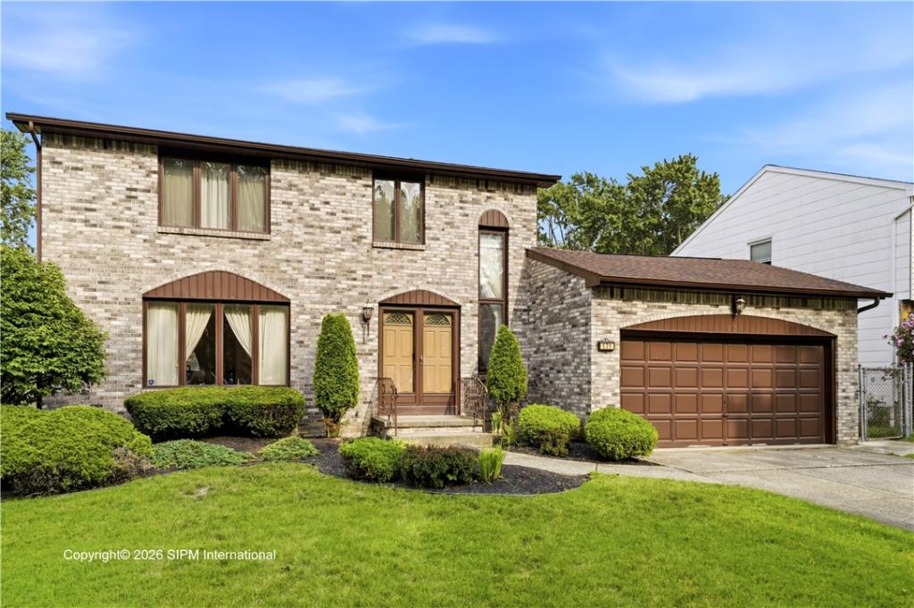 MLS #R1713285 image #0
