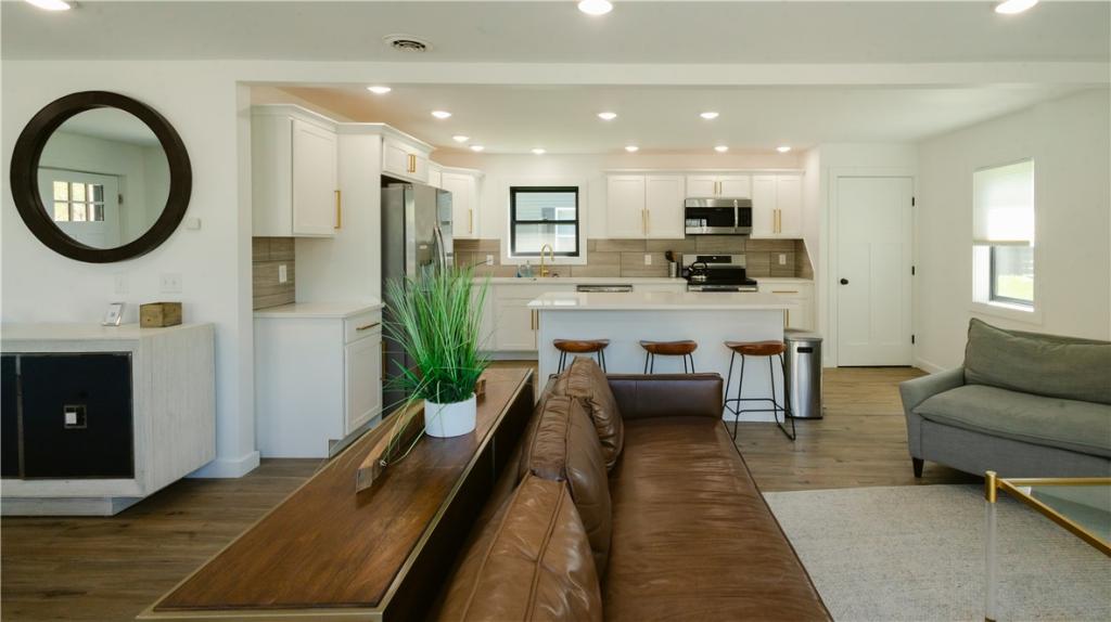 MLS #R1714004 image #0