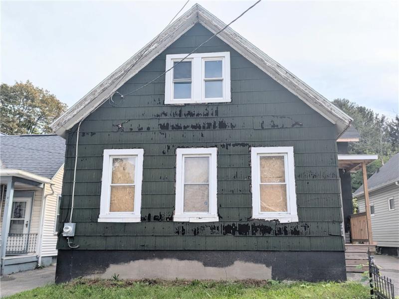 MLS #R1714363 image #0