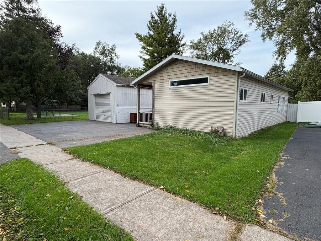 MLS #R1715228 image #0