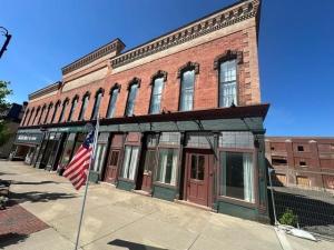 MLS #R1715309 image #0