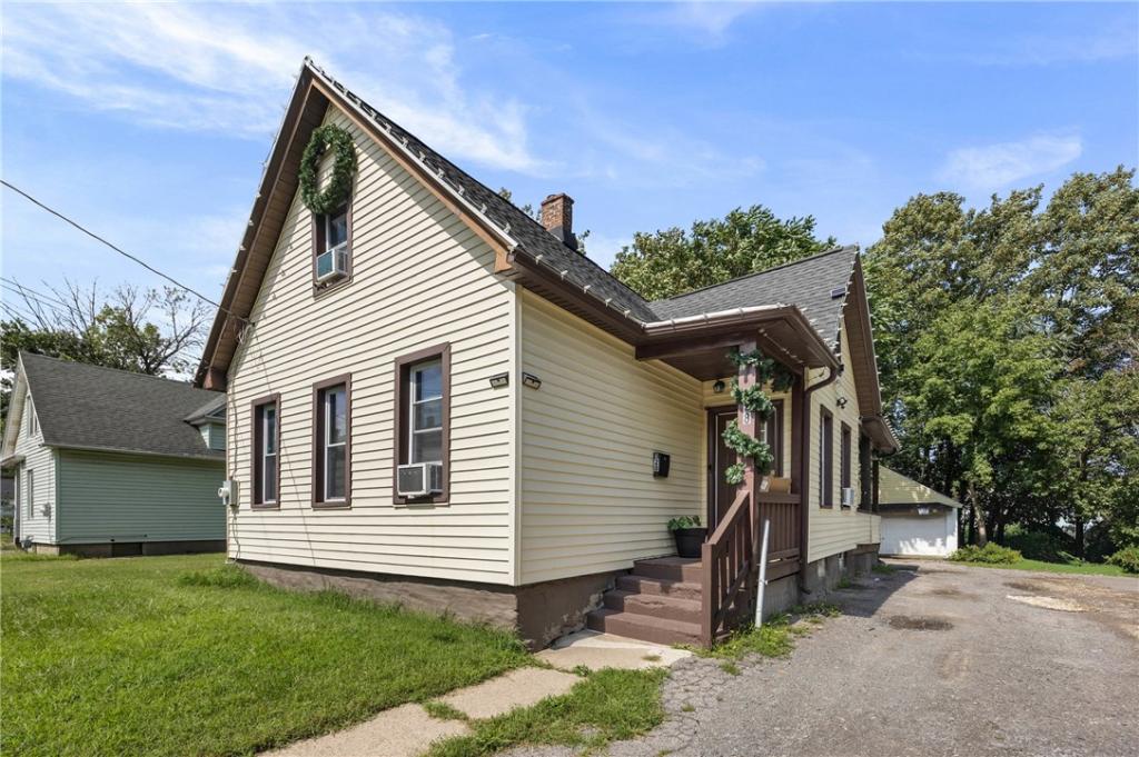 MLS #R1715611 image #0