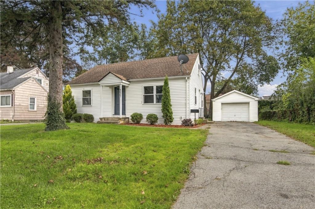 MLS #R1716009 image #0
