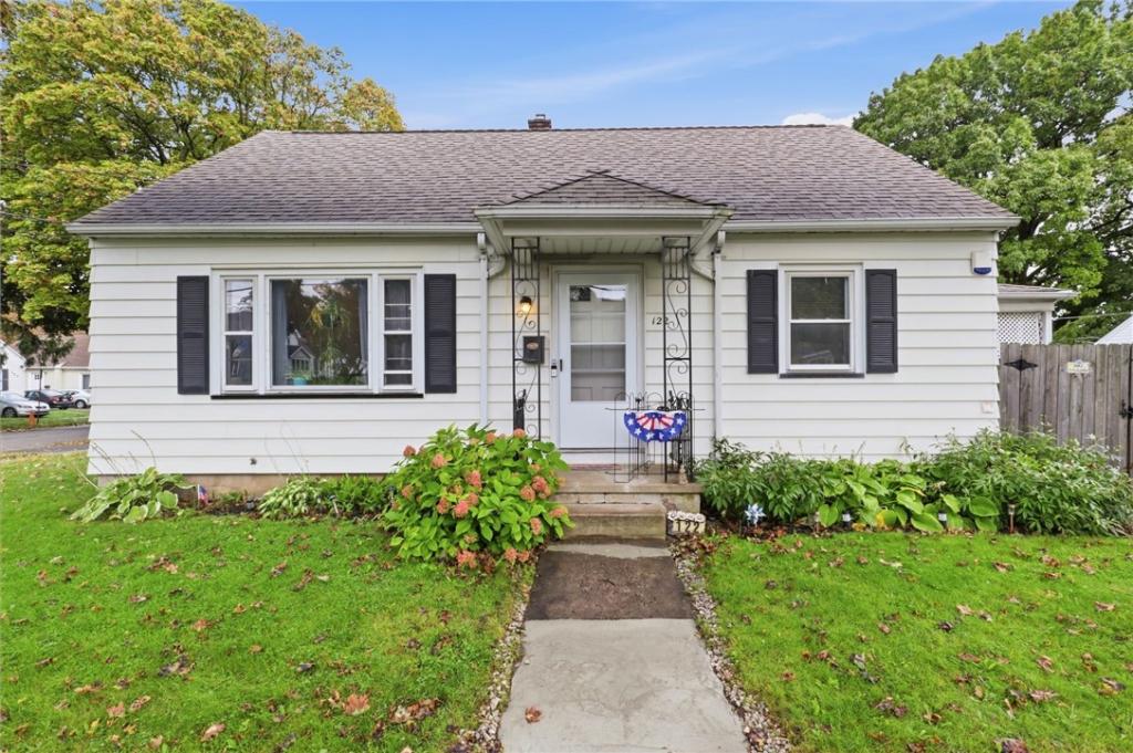 MLS #R1716062 image #0