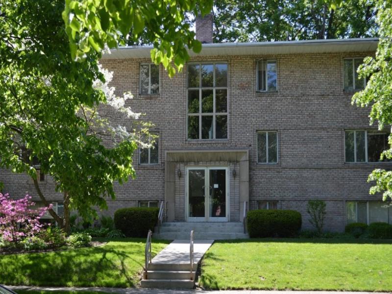 MLS #R1716343 image #0