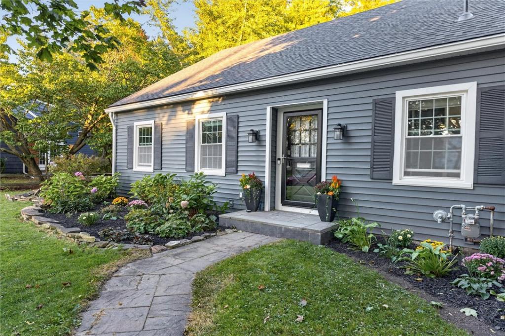 MLS #R1716728 image #0