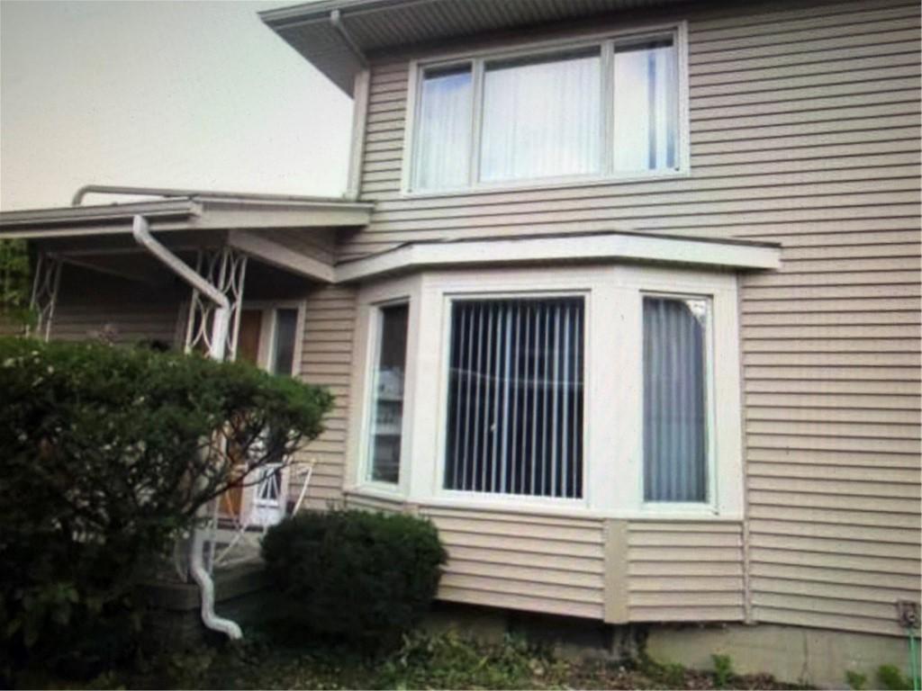 MLS #R1718544 image #0