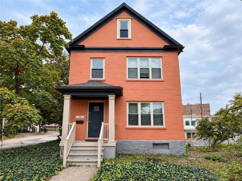 MLS #R1718564 image #0