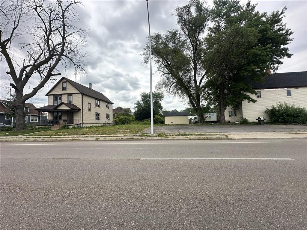MLS #R1719313 image #0
