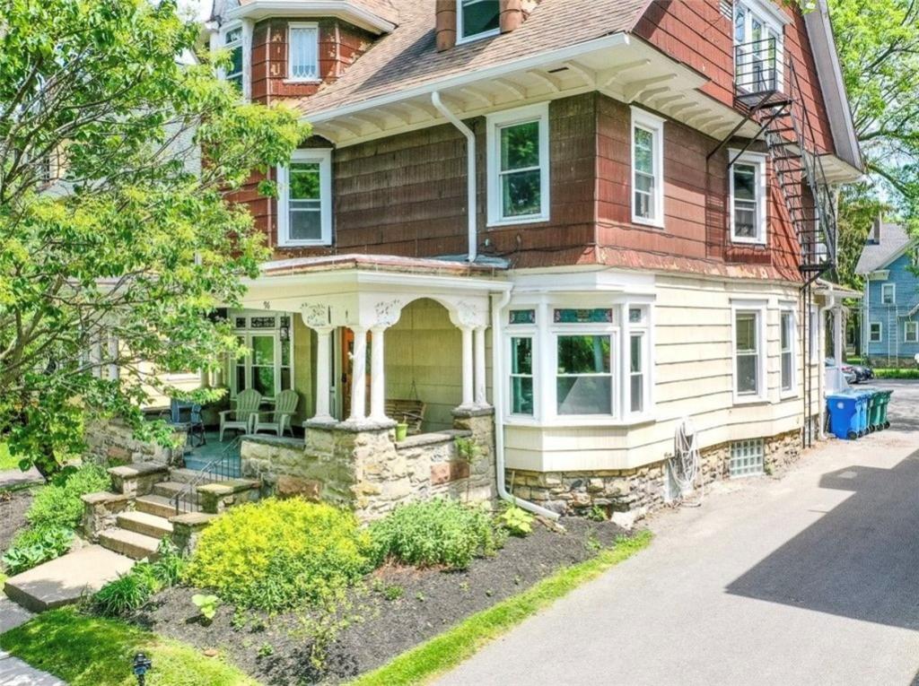 MLS #R1720839 image #0
