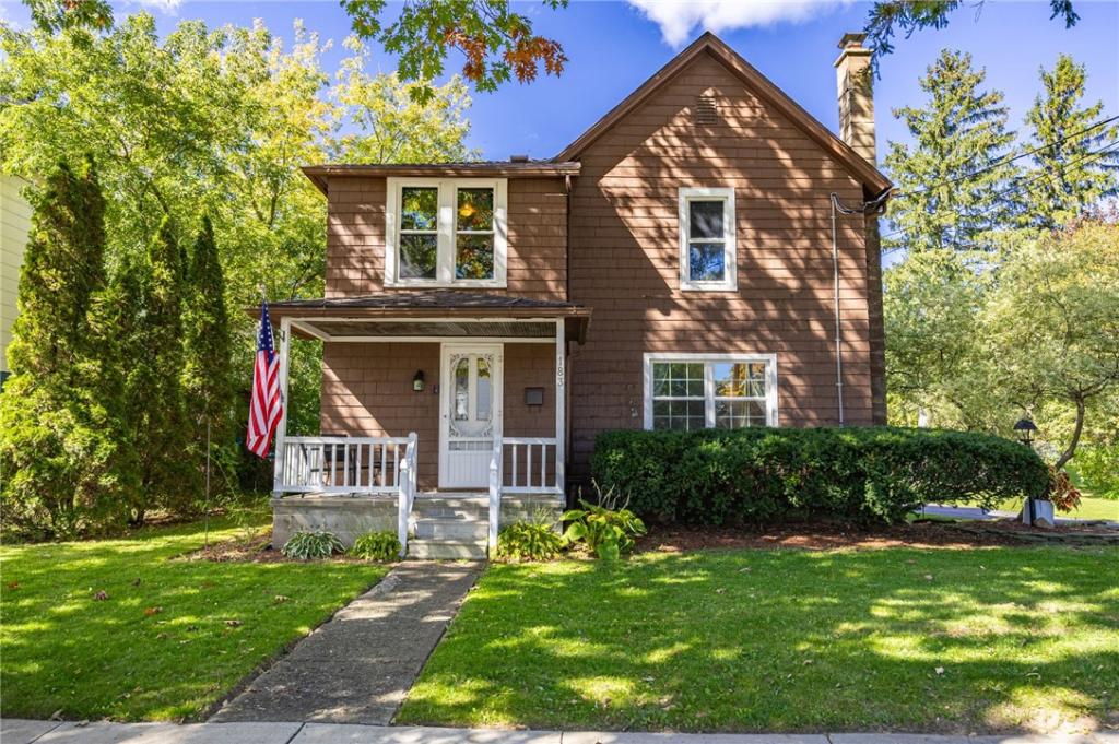 MLS #R1721301 image #0