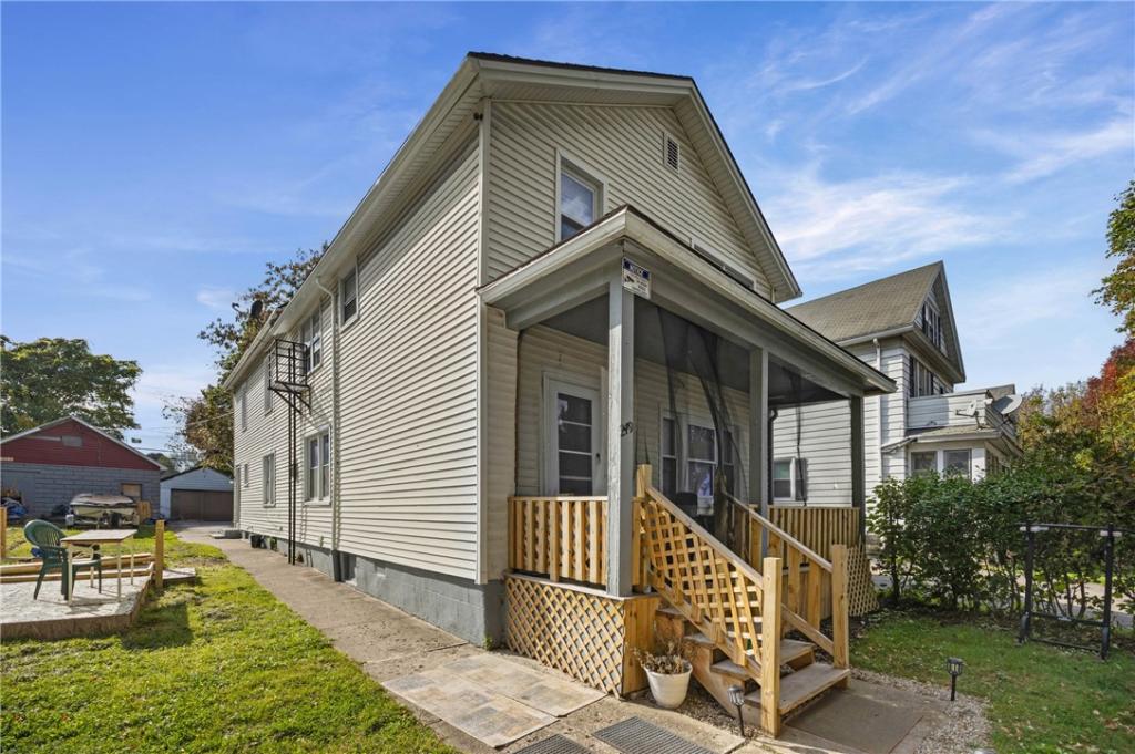 MLS #R1721458 image #0