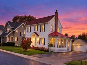 MLS #R1722310 image #0