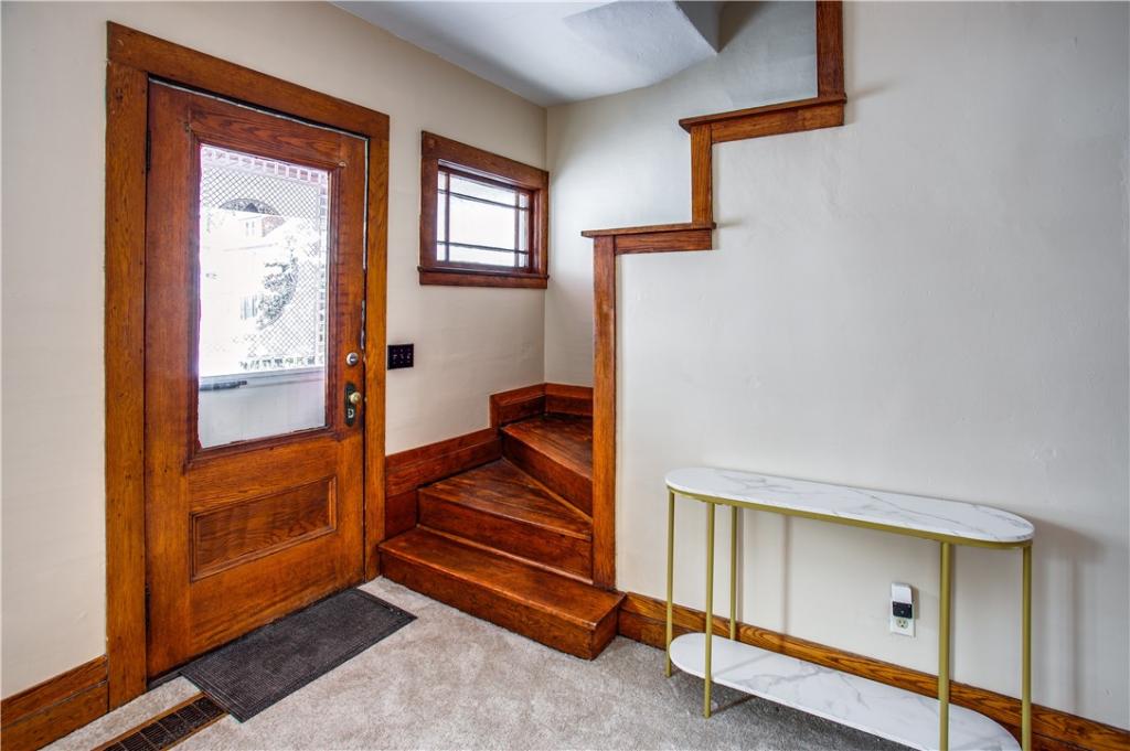 MLS #R1722460 image #0